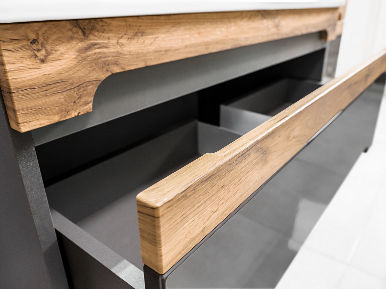 commad - Galaxy 822 FSC Grafit kúpeľňová skrinka